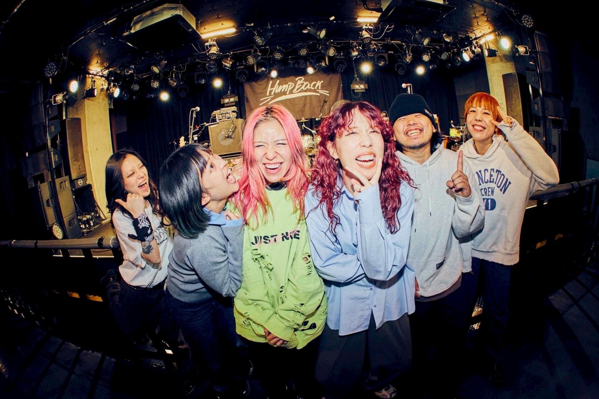 Hump Back Official site